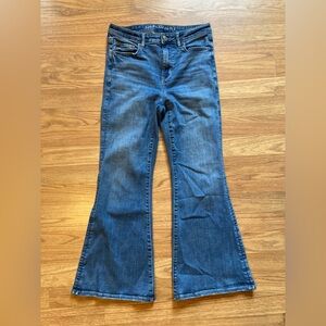 American Eagle Super High-Rise Flare sz 4